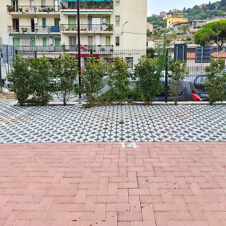 - A Casa Di Zio Mario - Parking Included Sanremo